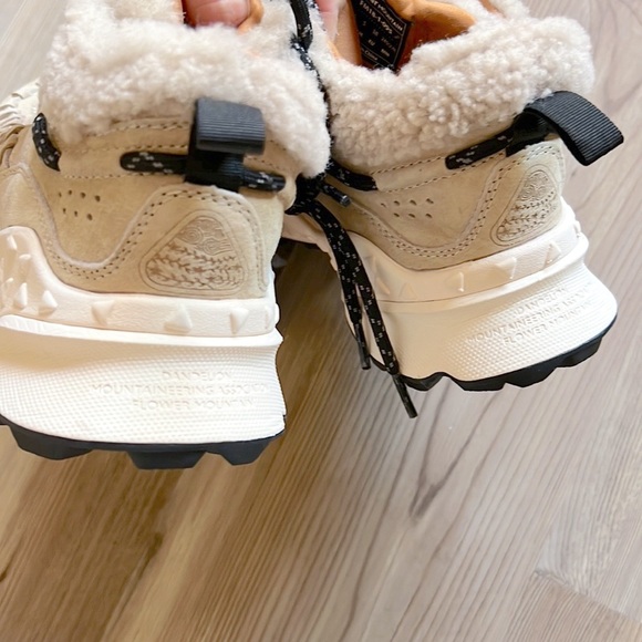Free People Flower Mountain Everest Shearling Sneakers  Morican Beige NWT - Picture 9 of 15
